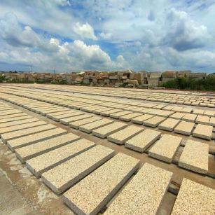 开封 黄金麻荔枝面花岗岩石材地铺石防护中