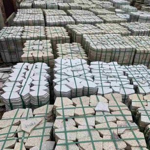 开封 黄金麻白麻花岗岩荔枝面地铺石(冰裂纹)