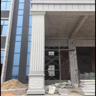 开封 芝麻白光面花岗岩门楼大柱（罗马柱）配雕花底座