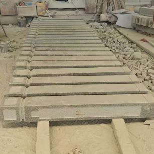 开封 芝麻白异形加工雕刻-栏杆大柱，方柱