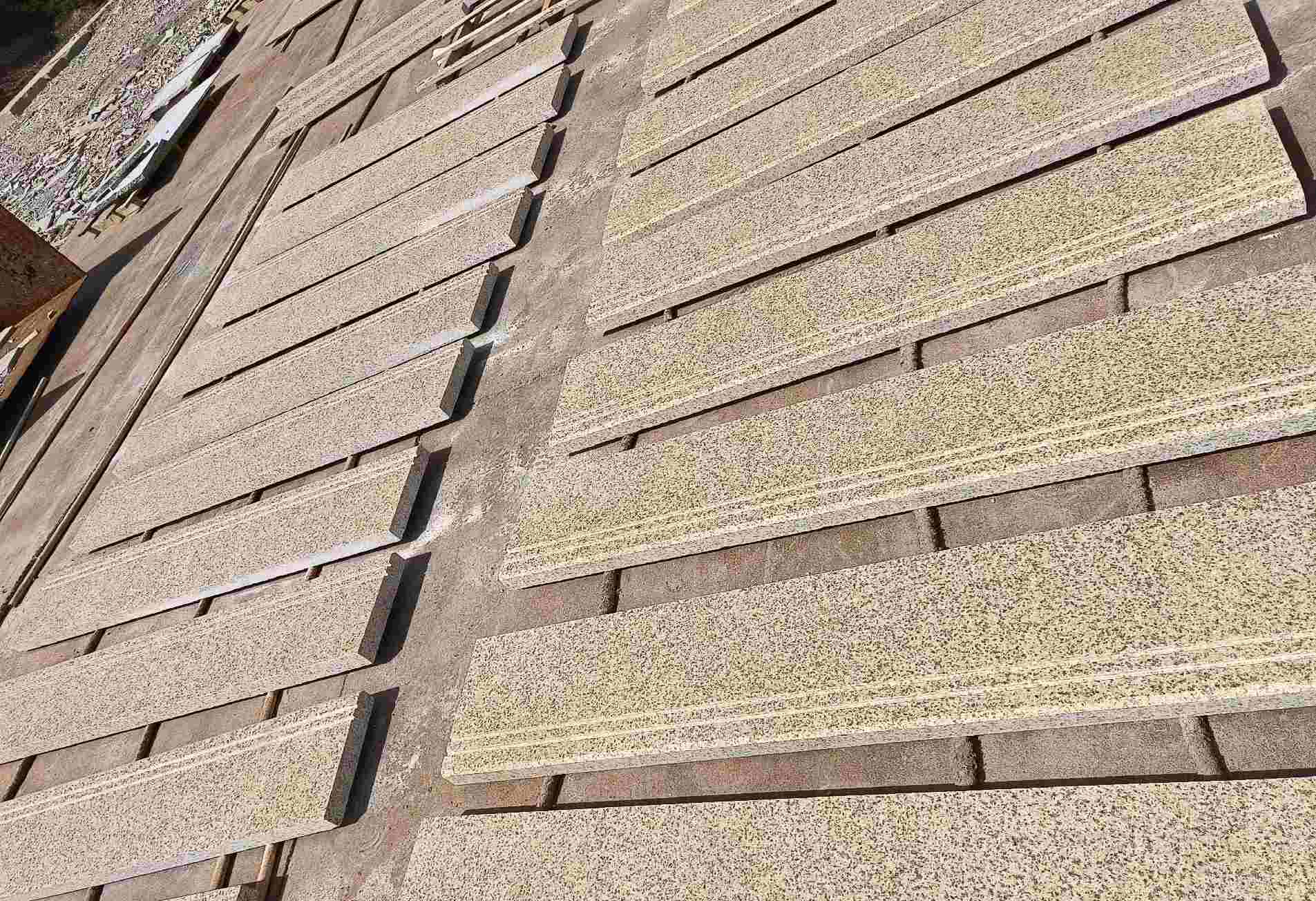 开封 黄金麻花岗岩光面楼梯踏步