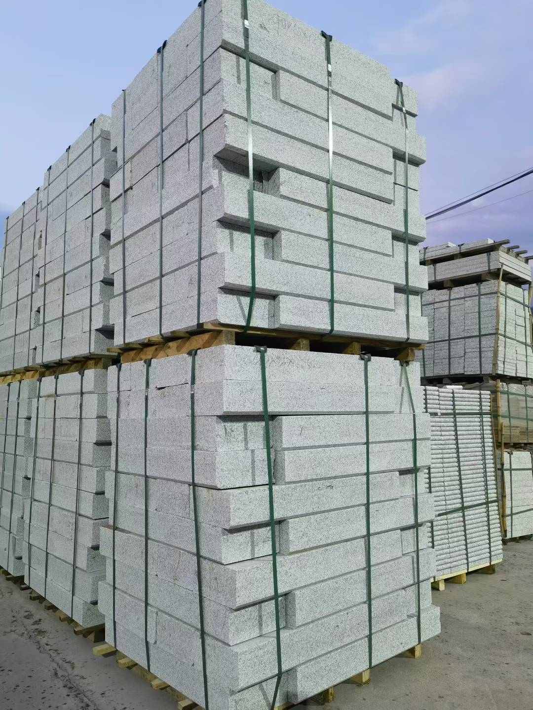 开封 芝麻白花岗岩路沿石，路缘石，路肩石，道牙，立缘石，马路牙子，街沿石，侧石等