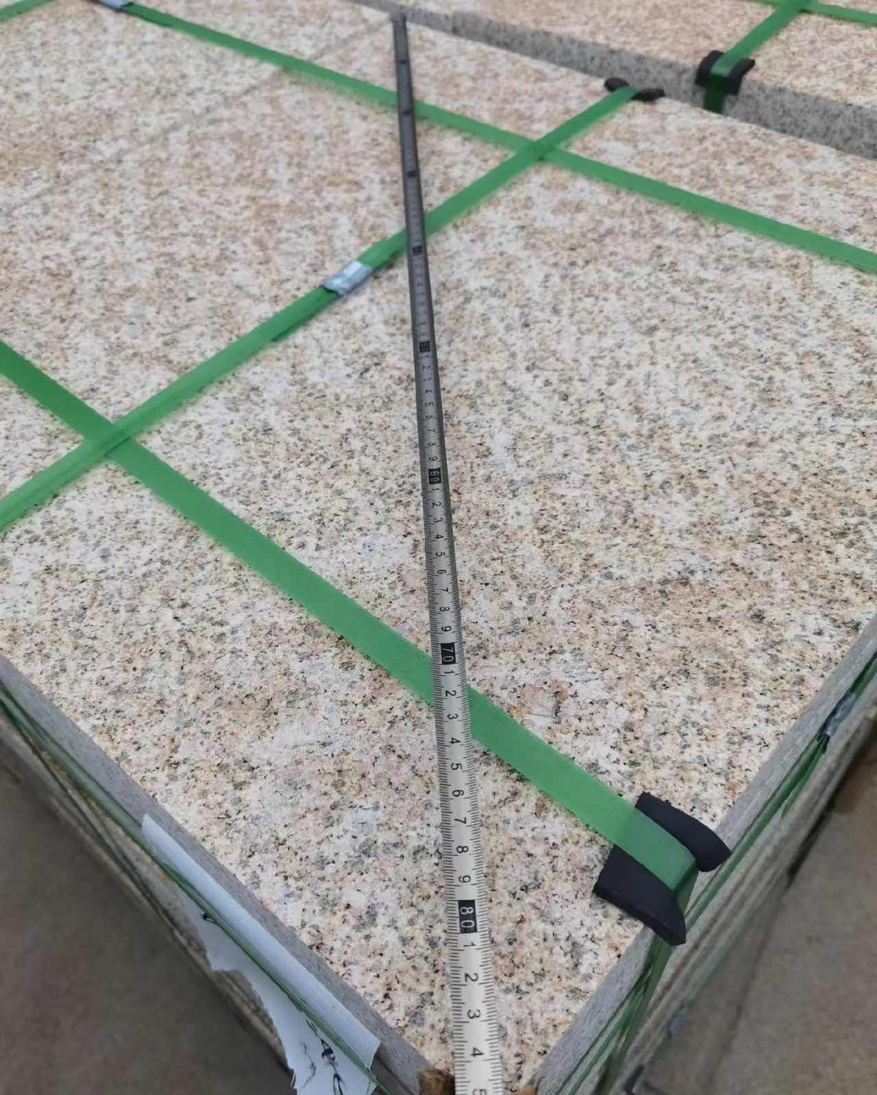 开封 黄金麻火烧面地铺石