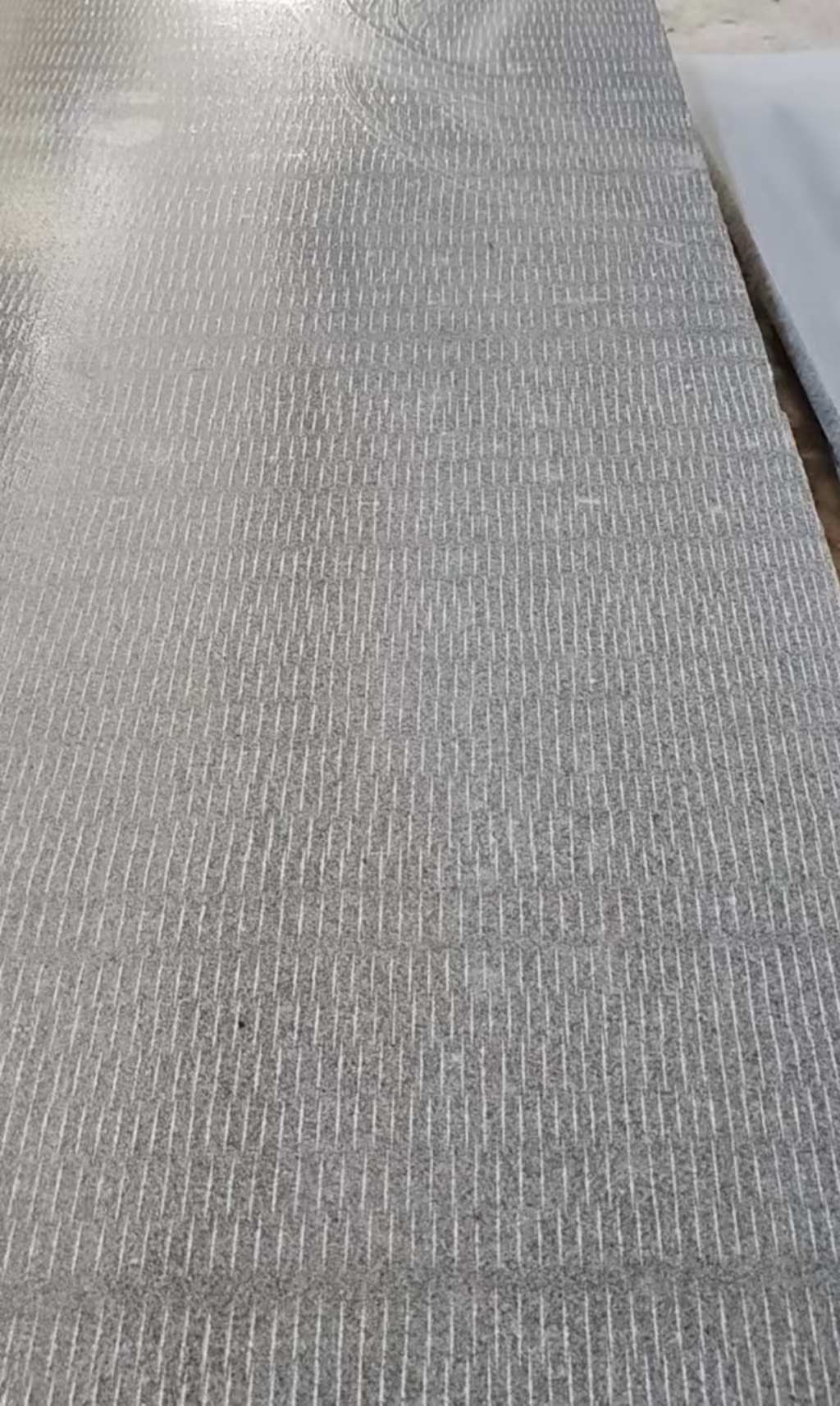 开封 芝麻灰花岗岩斧剁面，刀斩面