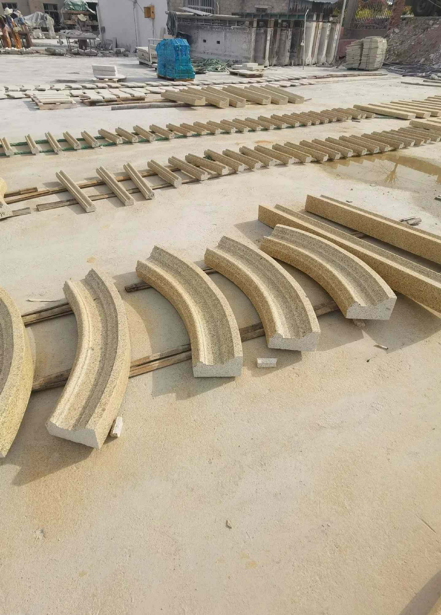 开封 黄金麻花岗岩别墅线条