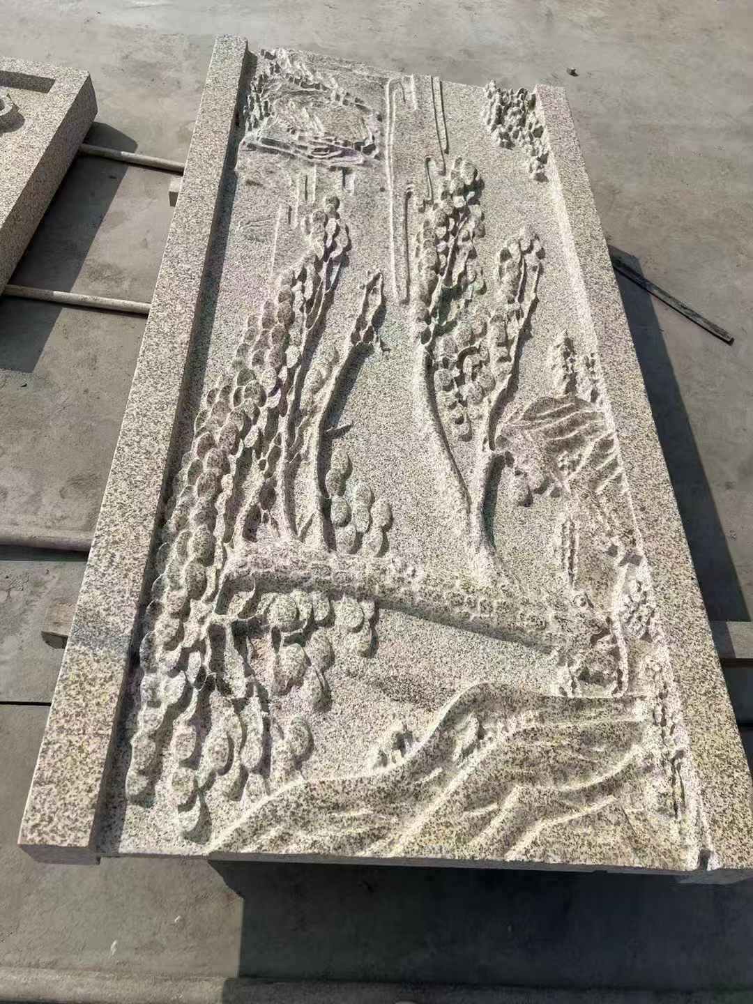 开封 黄金麻雕刻板浮雕迎客松