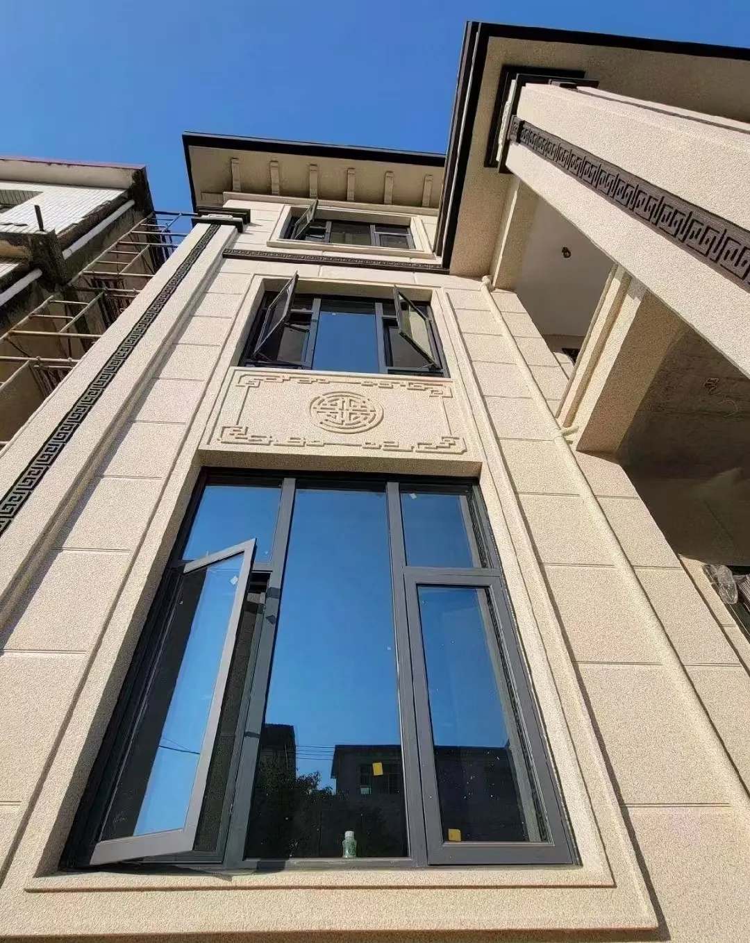 开封 黄金麻荔枝面别墅外墙干挂效果展示