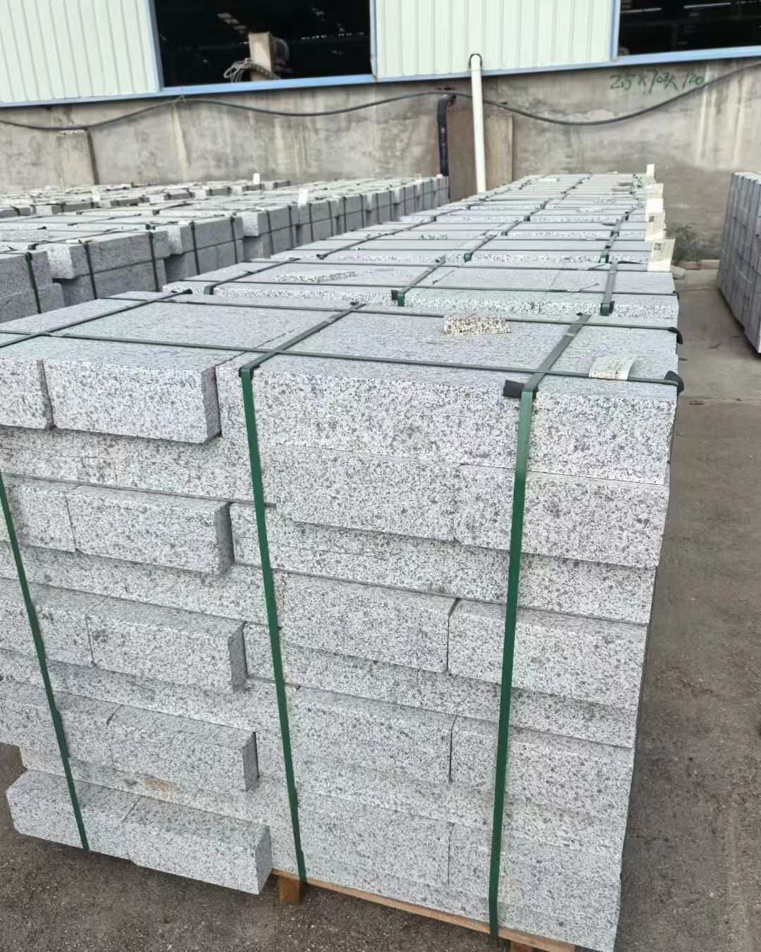 开封 白麻花岗岩路沿石，弧形路沿石，道牙石，马路牙子，界石，路缘石，平沿石，直岩石，平缘石等