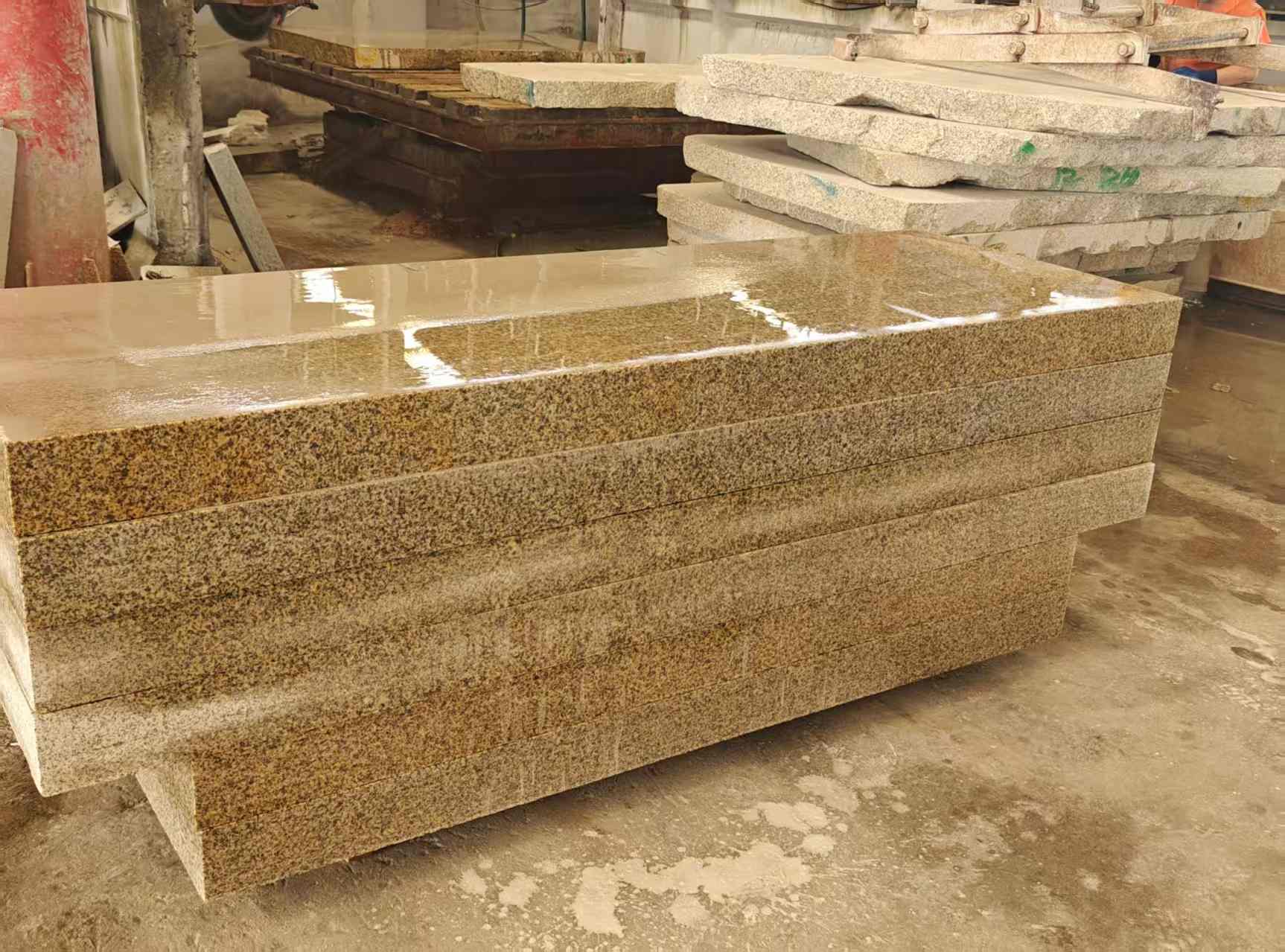 开封 黄金麻栏杆料半成品加工中